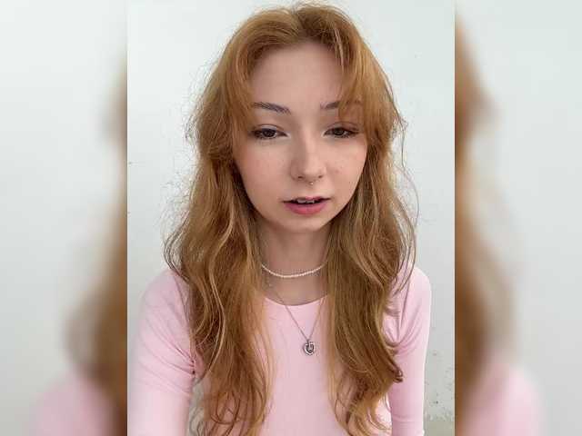 CrazyAleona live cam on BongaCams