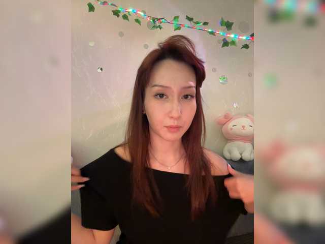 CrazyAleona live cam on BongaCams