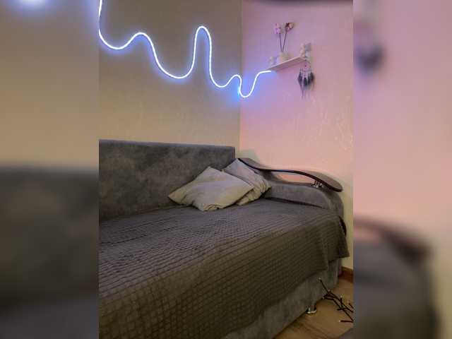 CrazyAleona live cam on BongaCams