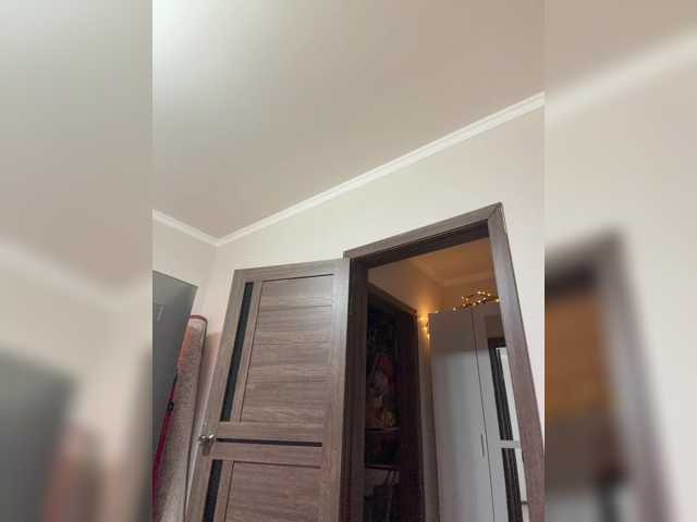 Shyalya live cam