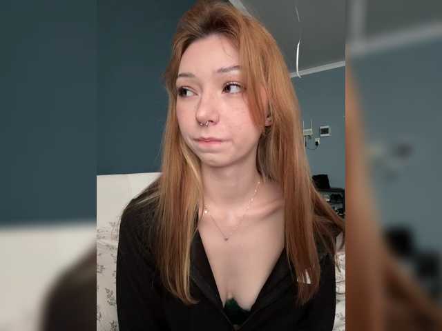 CrazyAleona live cam on BongaCams