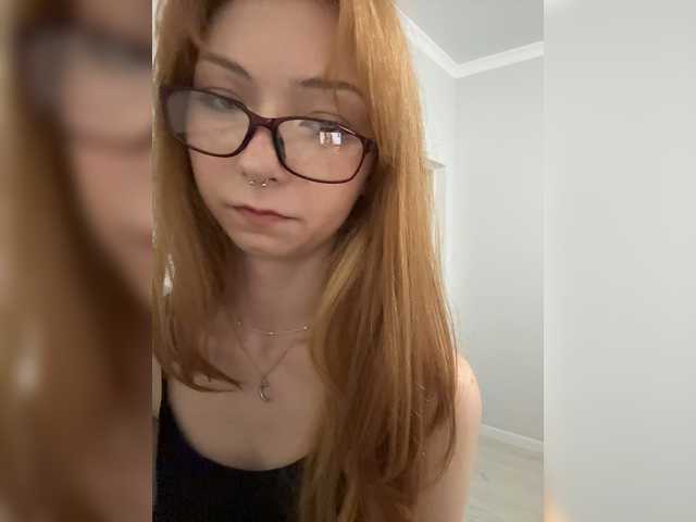 CrazyAleona live cam on BongaCams