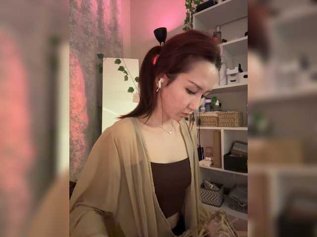 CrazyAleona live cam on BongaCams