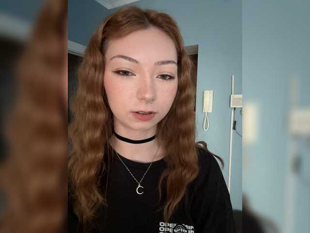 CrazyAleona live cam on BongaCams