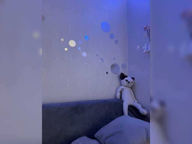 crazyaleona live sex show