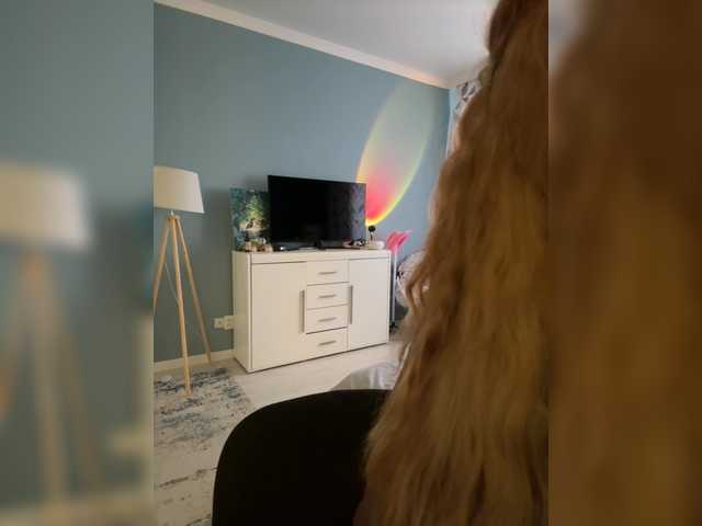 CrazyAleona live cam