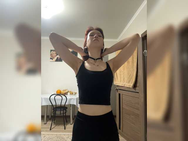 CrazyAleona live cam on BongaCams