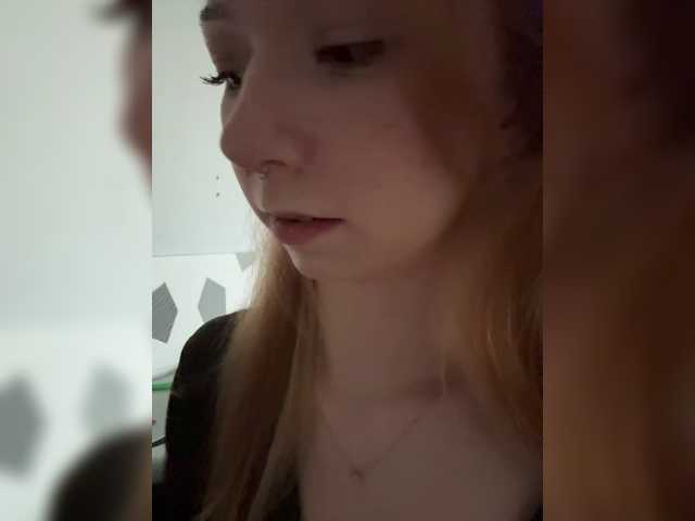 CrazyAleona, live now on BongaCams