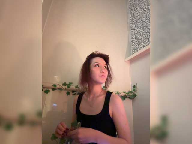 CrazyAleona live cam on BongaCams