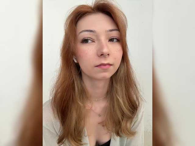 CrazyAleona live cam on BongaCams