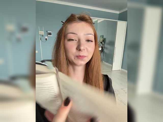 crazyaleona live sex