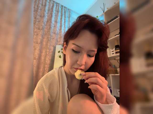 CrazyAleona live cam on BongaCams