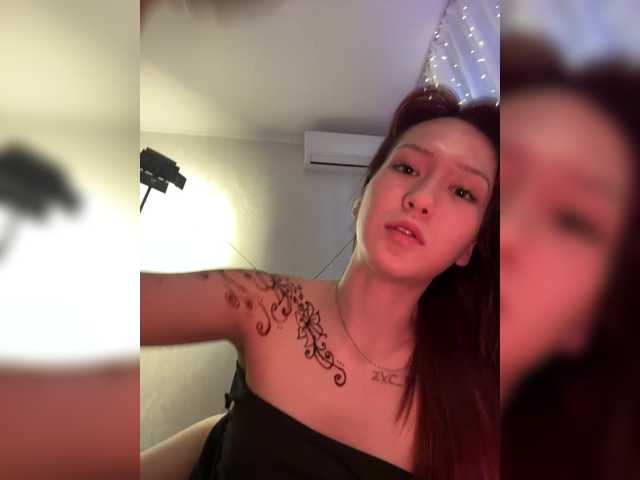 CrazyAleona live cam on BongaCams