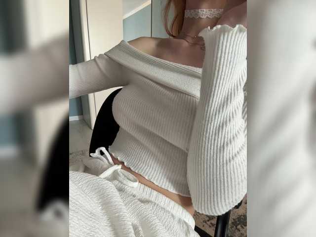 CrazyAleona live cam on BongaCams