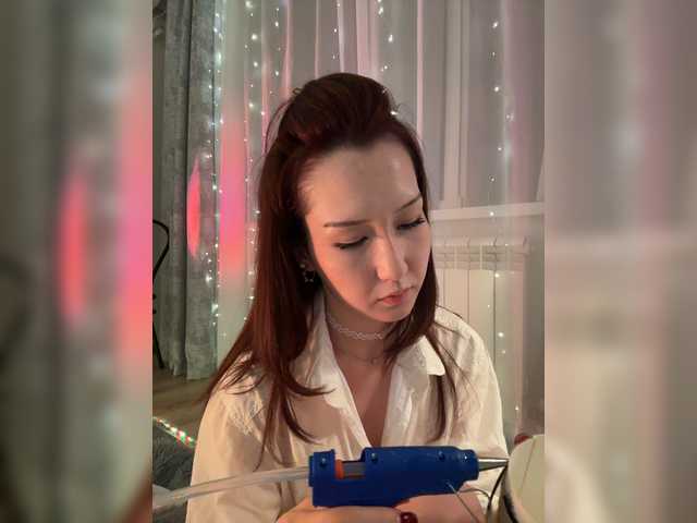 CrazyAleona live webcam show