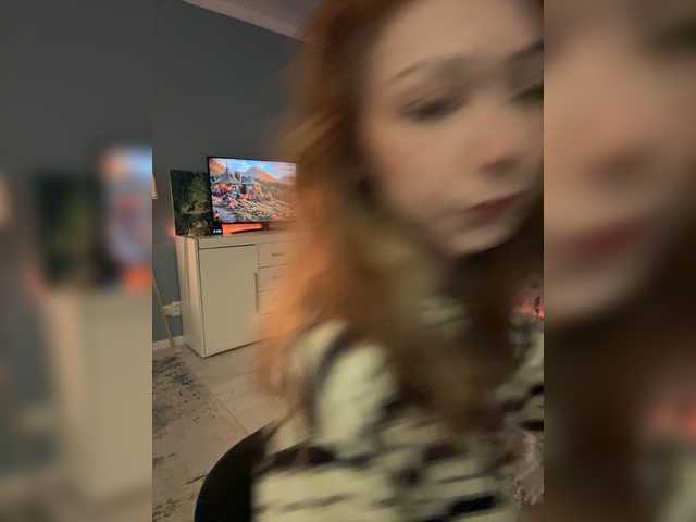CrazyAleona live cam on BongaCams