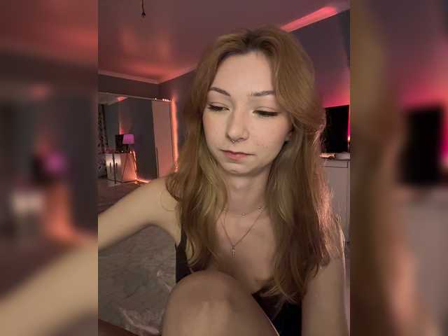 CrazyAleona live cam on BongaCams