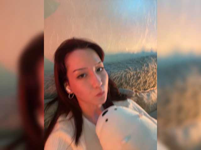 CrazyAleona live cam on BongaCams