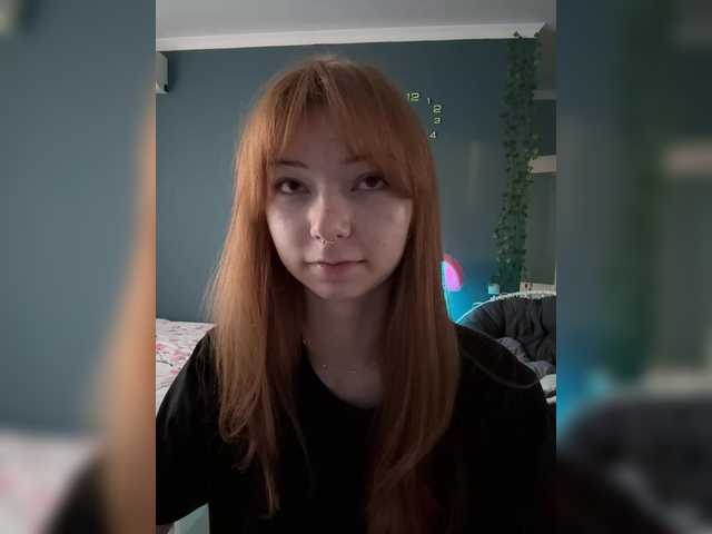 CrazyAleona live cam on BongaCams
