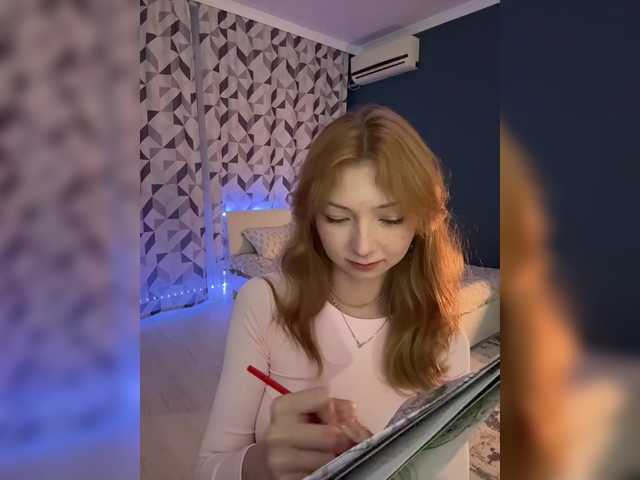 CrazyAleona live cam on BongaCams