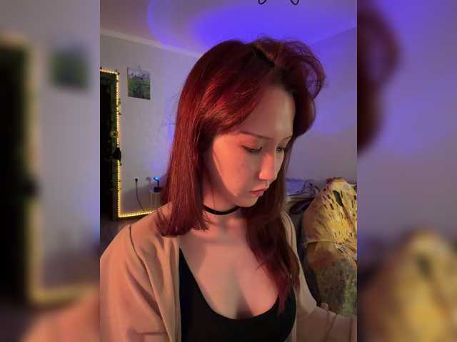 CrazyAleona, en vivo ahora en BongaCams
