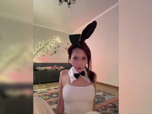 CrazyAleona live cam on BongaCams