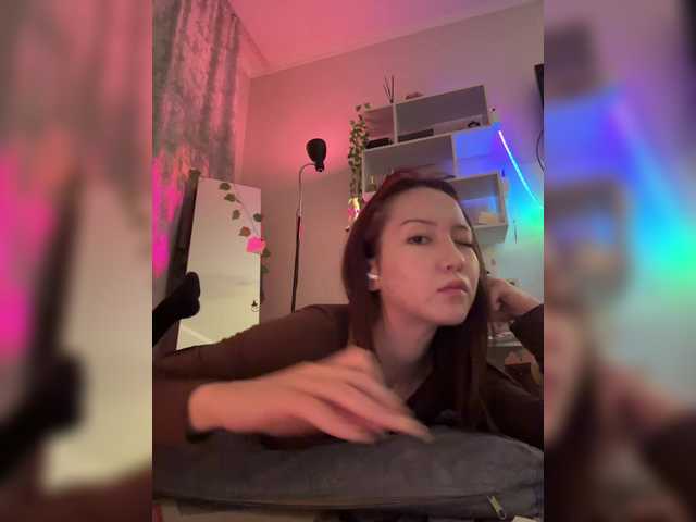 CrazyAleona live cam on BongaCams