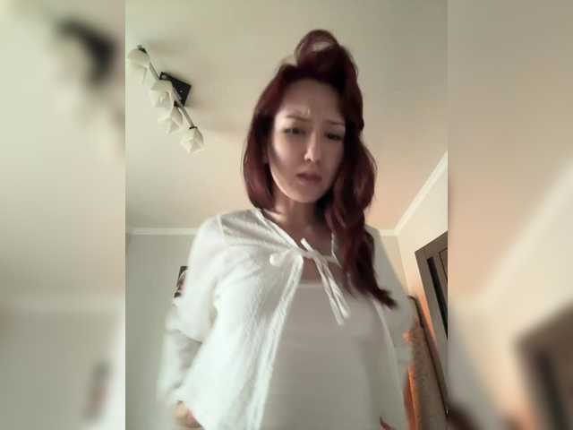 CrazyAleona live cam