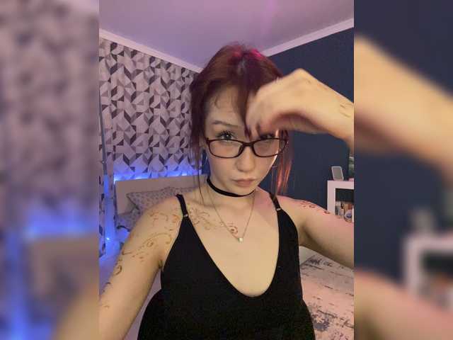 CrazyAleona live cam on BongaCams