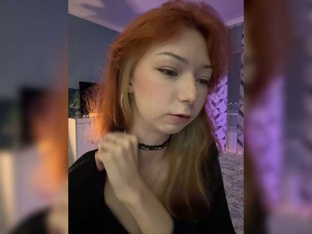 ShyAlya live webcam show