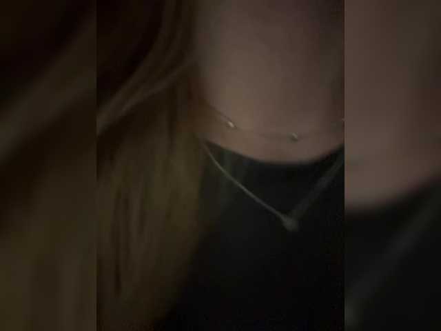 CrazyAleona live cam on BongaCams