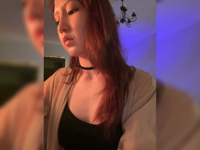 CrazyAleona, en vivo ahora en BongaCams