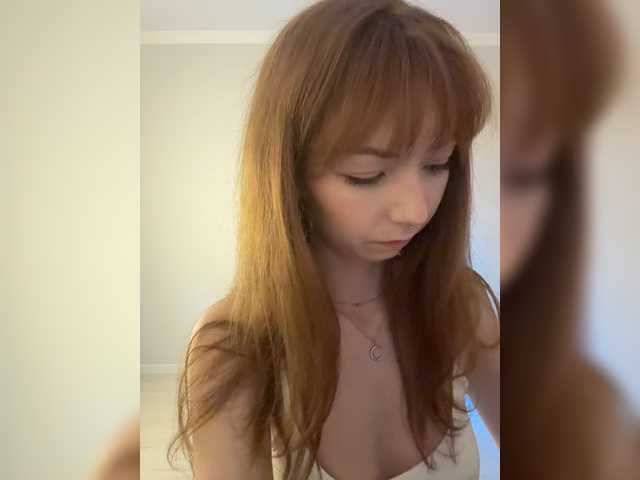  CrazyAleona chat room