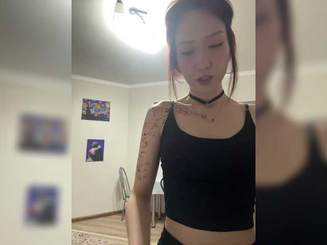 CrazyAleona live cam on BongaCams