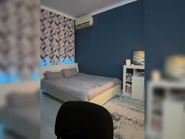 CrazyAleona live cam on BongaCams