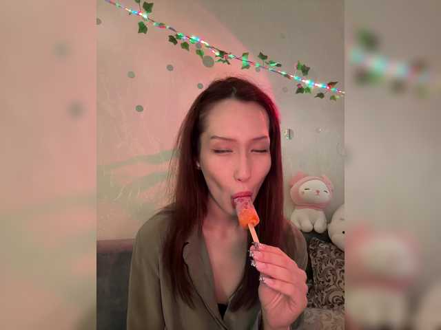 CrazyAleona live cam on BongaCams