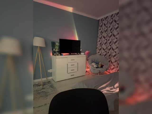 CrazyAleona live cam on BongaCams