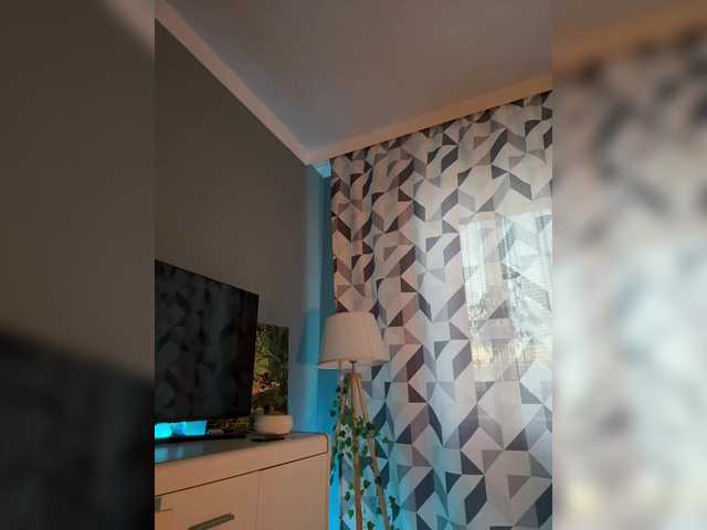CrazyAleona live cam on BongaCams