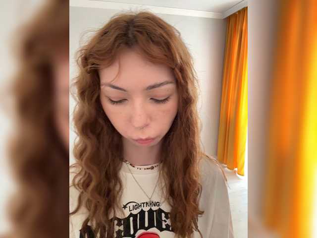 CrazyAleona live cam on BongaCams
