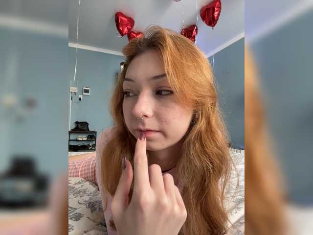 CrazyAleona live cam on BongaCams