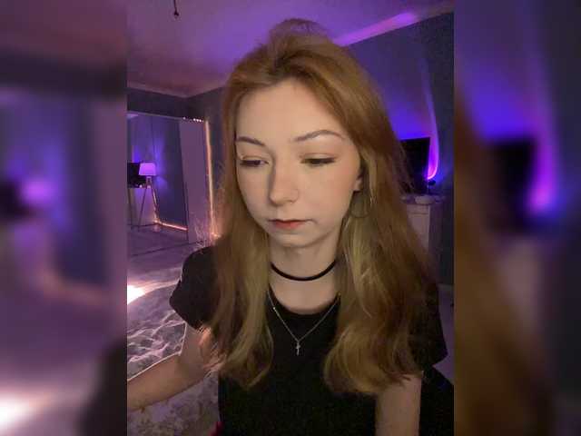 CrazyAleona live cam on BongaCams