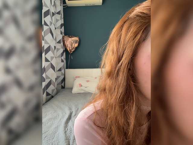 CrazyAleona live cam on BongaCams
