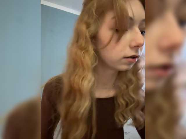 CrazyAleona live cam on BongaCams