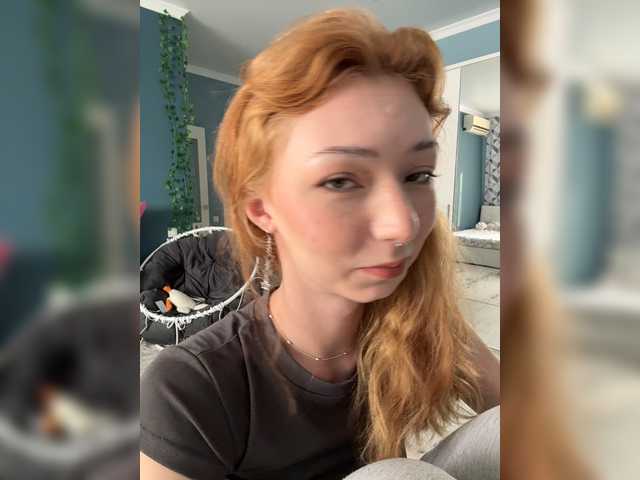 CrazyAleona live cam on BongaCams
