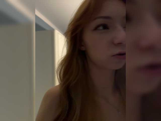 CrazyAleona live cam on BongaCams