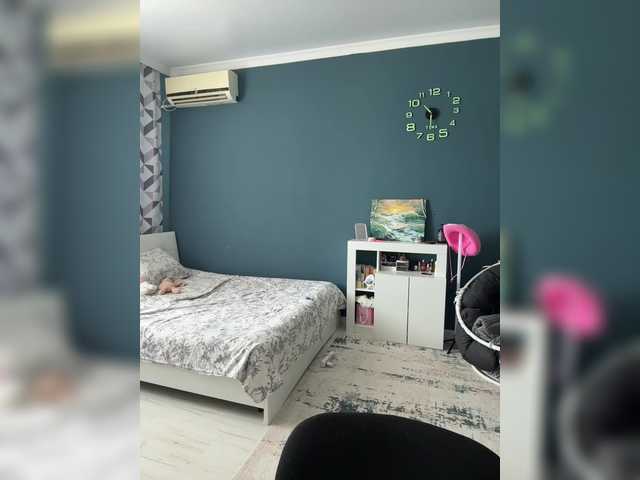 CrazyAleona live cam on BongaCams