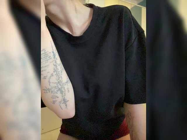CrazyAleona live cam on BongaCams