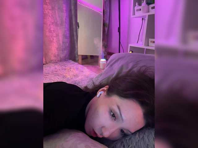 CrazyAleona live cam on BongaCams