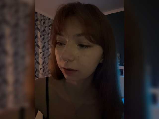  CrazyAleona chat room