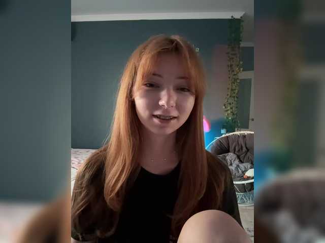 CrazyAleona live cam on BongaCams